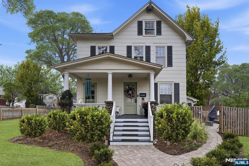 Photo of 122 Prospect Street, Ramsey, NJ 07446 (MLS # 26011013)