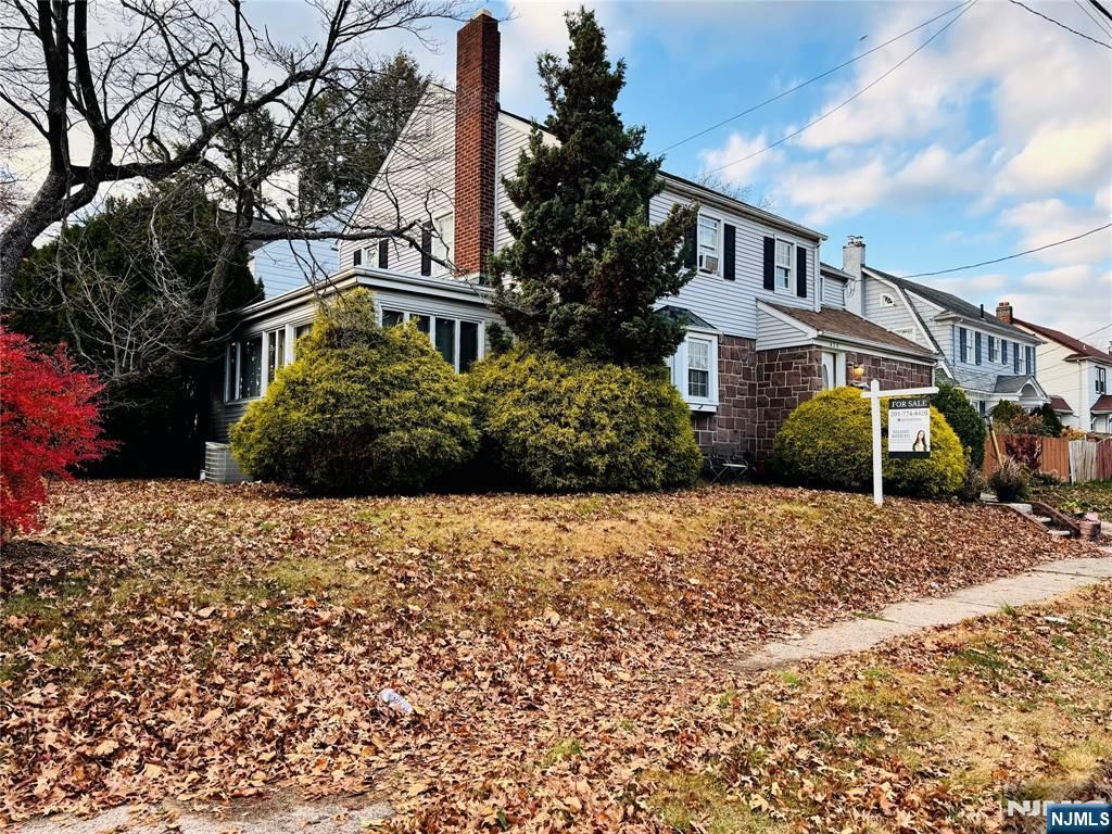 Photo of 419421 19th Avenue, Paterson, NJ 07504 (MLS # 25042252)