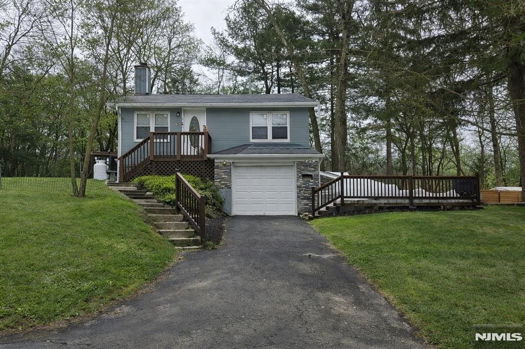 Photo of 36 Chatham Road, West Milford, NJ 07421 (MLS # 26008412)