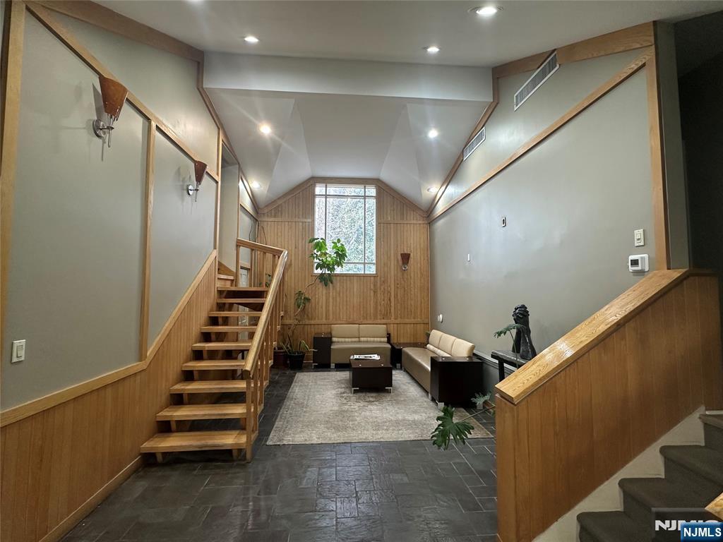 285 Grand Avenue B1 #1A