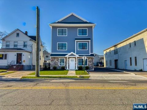 Photo of 103 Johnson Ave #101, Hackensack, NJ 07601 (MLS # 25037259)