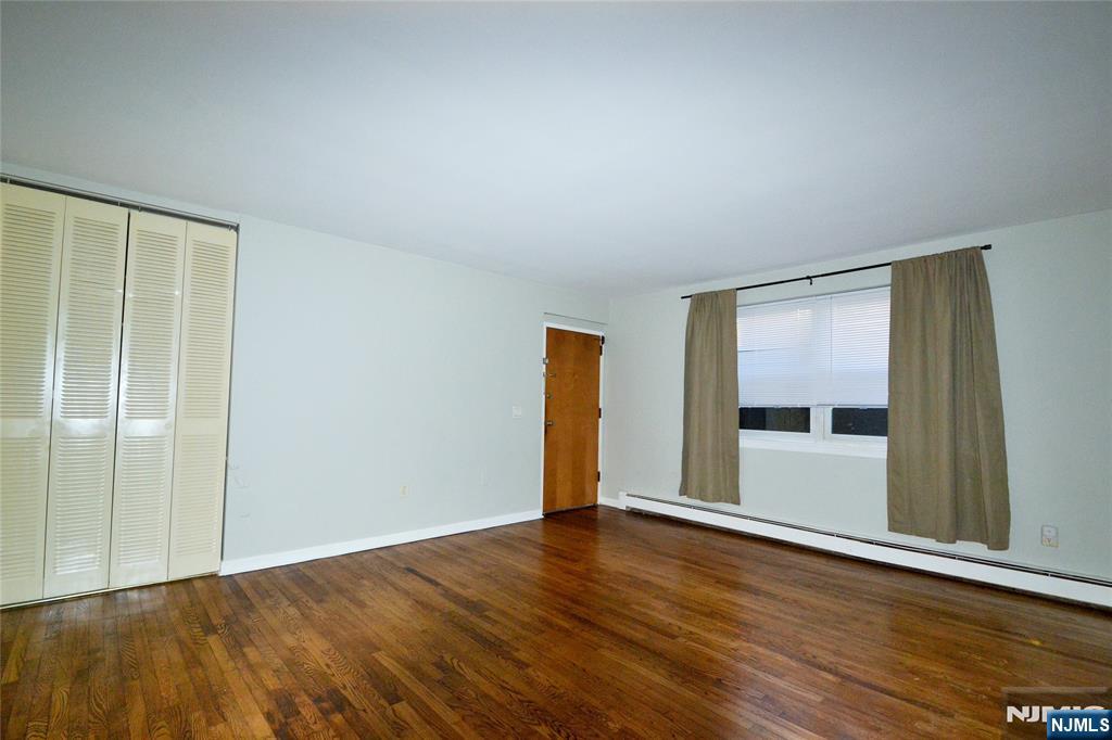 191 Beverwyck Road 1