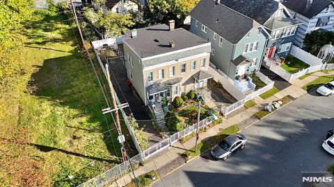 22-24 Kensington Place East Orange NJ 07017