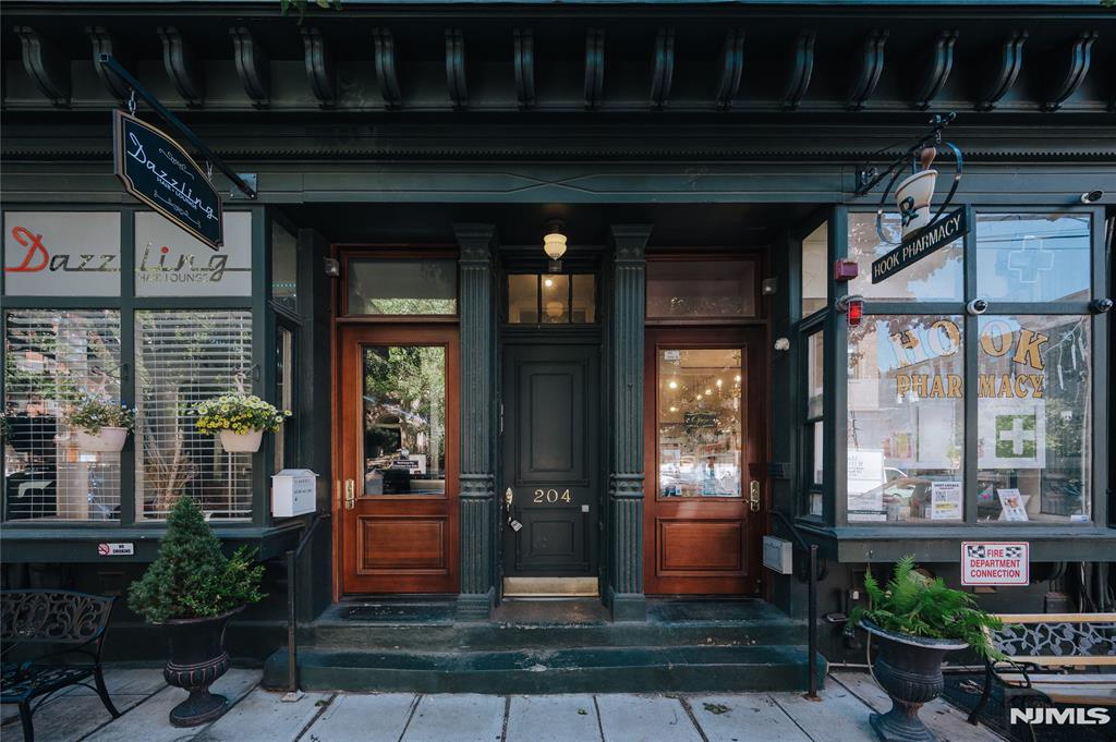 204 Washington Street 2A