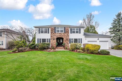 20 Windridge Drive, North Caldwell, NJ 07006 - MLS#: 25012947