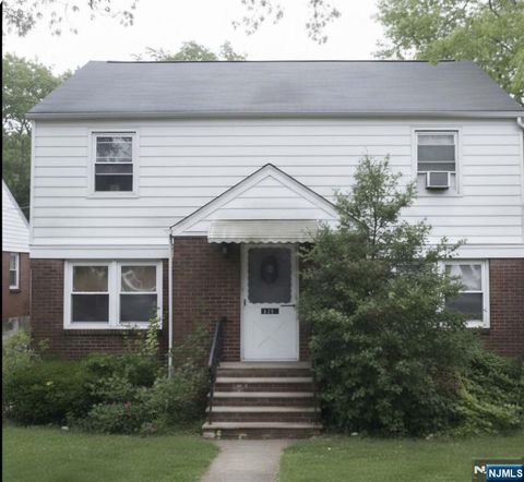 25 Harvard Place Belleville NJ 07109