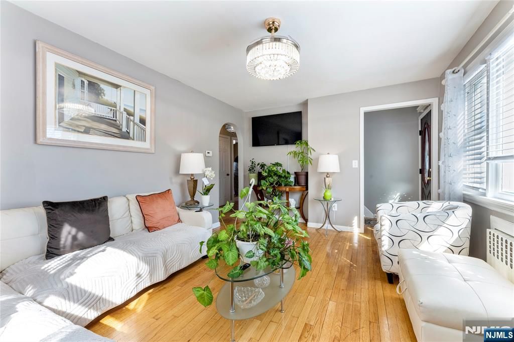 Photo of 95 William Place, Totowa, NJ 07512 (MLS # 26005660)