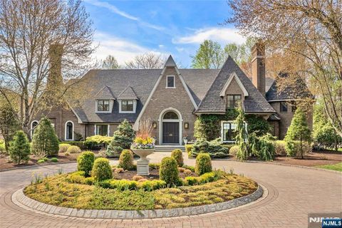 Photo of 14 Eckert Farm Road, Saddle River, NJ 07458 (MLS # 26014947)