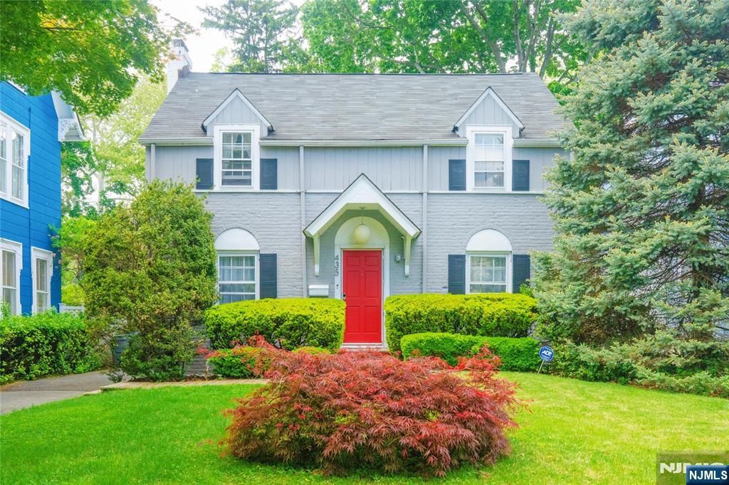 Photo of 435 Meeker Street, South Orange Village, NJ 07079 (MLS # 26019258)