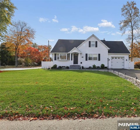 Photo of 301 Saint Nicholas Avenue, Hillsdale, NJ 07642 (MLS # 26041110)