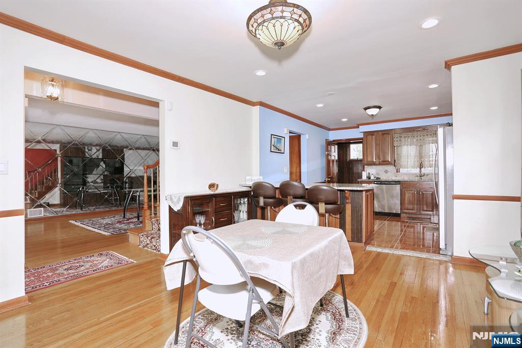 8 Melman Terrace