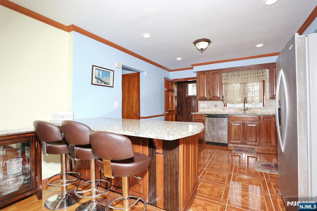 8 Melman Terrace