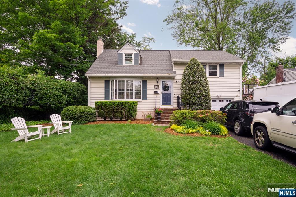 508 Van Buren St, Ridgewood, New Jersey - 3 Bedrooms  
2 Bathrooms  
7 Rooms - 