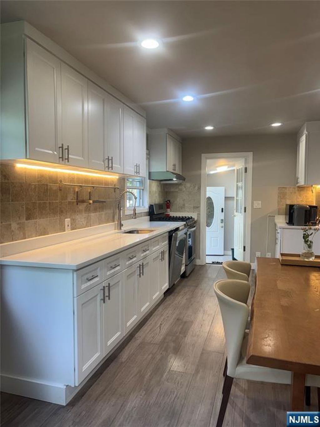 Photo of 267 Hickory Avenue, Tenafly, NJ 07670 (MLS # 26014148)