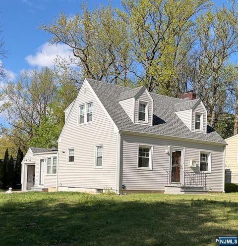 Photo of 267 Hickory Avenue, Tenafly, NJ 07670 (MLS # 26014148)