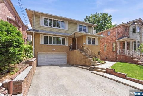 Photo of 312 6th Street, Palisades Park, NJ 07650 (MLS # 26000984)