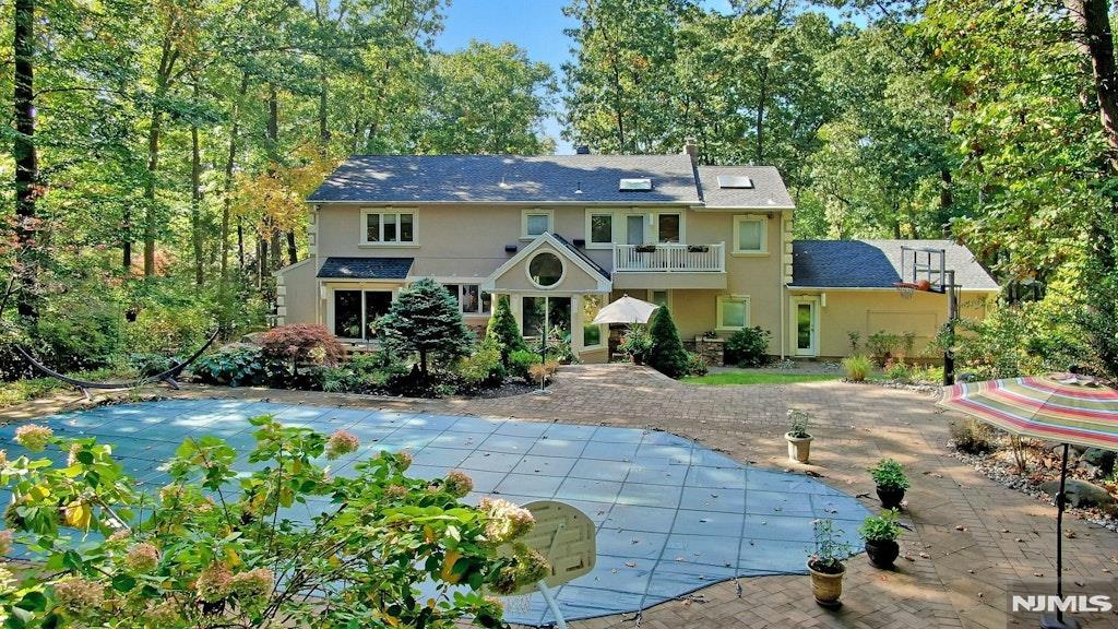 17 Sycamore Drive