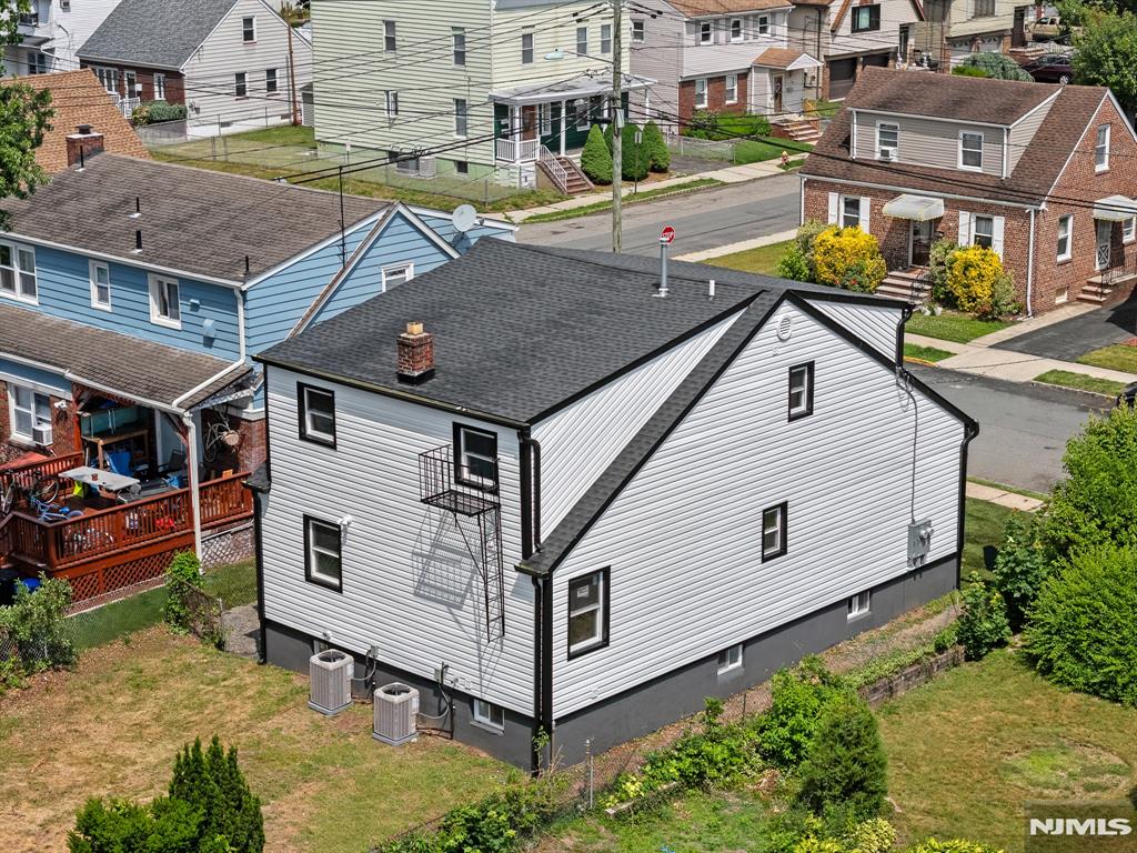 71 Moore Place