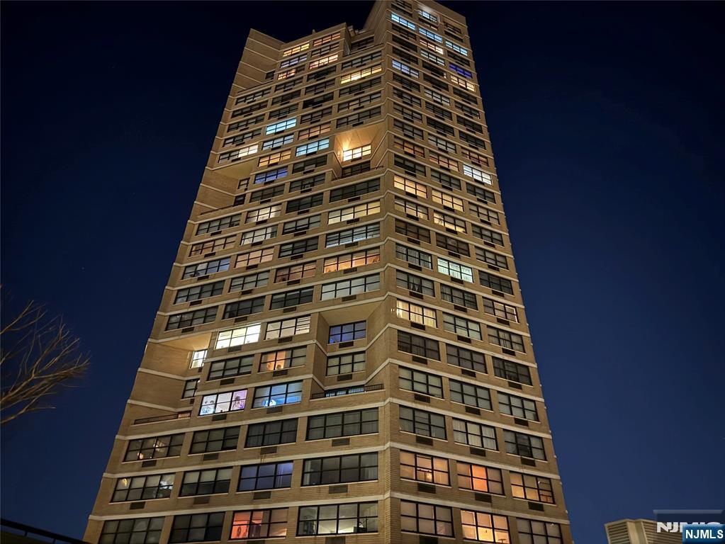 7002 John F Kennedy Boulevard 11B