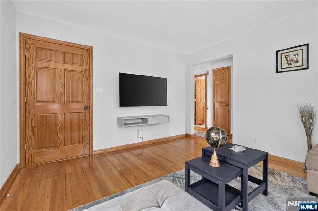 4 Howard Avenue