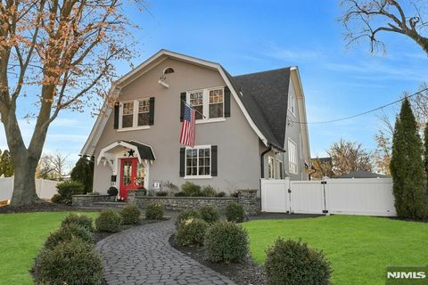308 Lacey Drive, New Milford, NJ 07646 - MLS#: 25007562