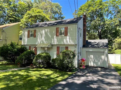 Photo of 772 Stelton Street, Teaneck, NJ 07666 (MLS # 26022279)