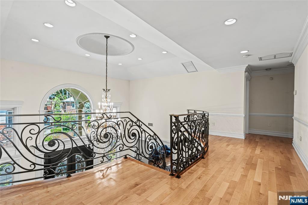 512 Winterburn Grove