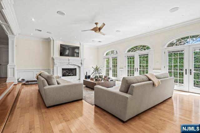 512 Winterburn Grove