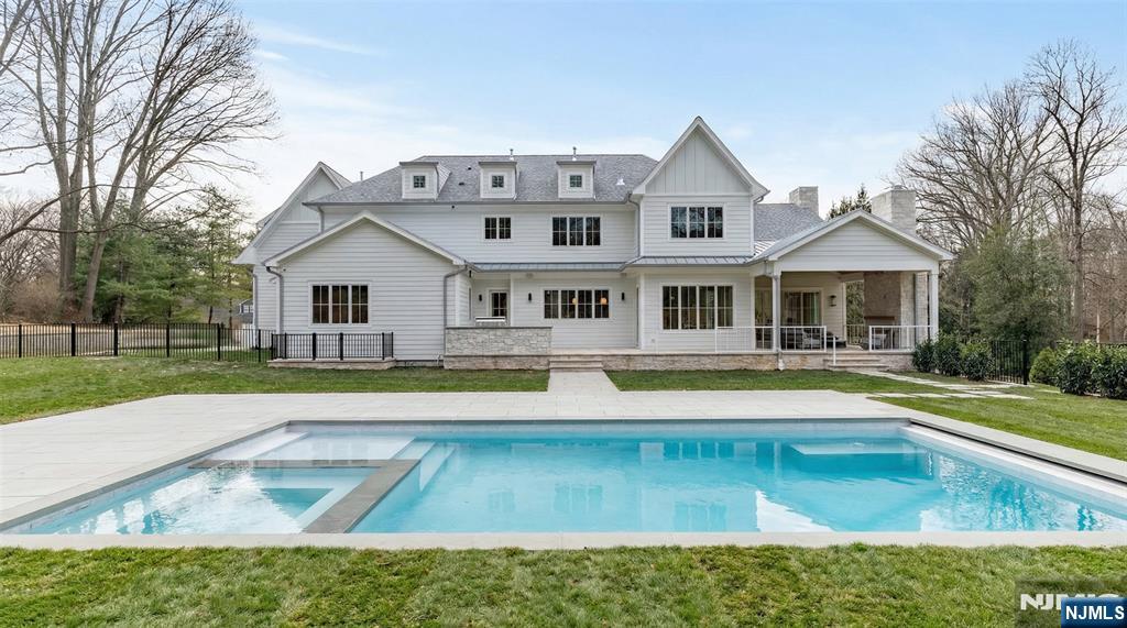 121 Jacquelin Avenue