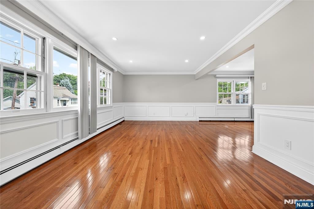28 1st Street