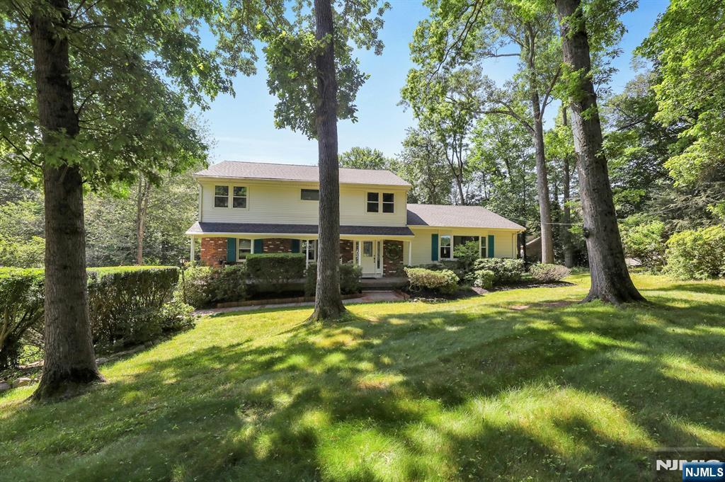 89 Pinecrest Drive