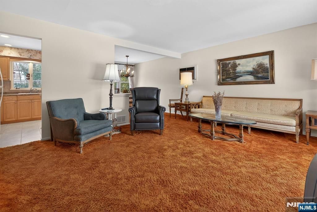 Photo of 106 Walnut Street, Oakland, NJ 07436 (MLS # 26004769)