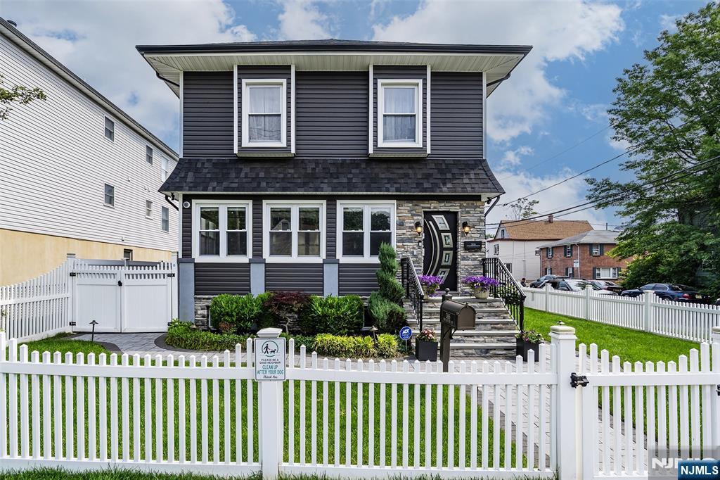 Property for Sale at 364366 Van Houten Avenue, Passaic, New Jersey - Bedrooms: 5 
Bathrooms: 3 
Rooms: 10  - $749,987