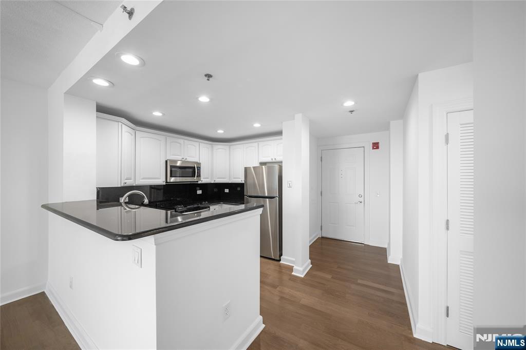 6408 City Place