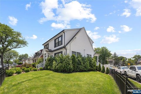 65 Delmar Place Irvington NJ 07111