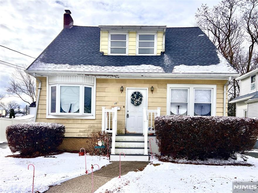 This beautifully renovated second-floor apartment in a Prime Location features a spacious living room, two bedrooms, a fully renovated bathroom, a beautiful modern kitchen with a new oven with air fryer and new dishwasher, and a deck accessible from the kitchen ideal for relaxation or entertaining. Sleek hardwood floors are throughout. Close to shopping, restaurants, and schools, this location couldn't be more ideal. Don't miss out on this incredible opportunity!