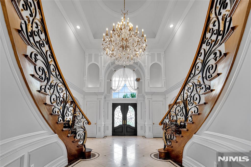2 Euclid Road