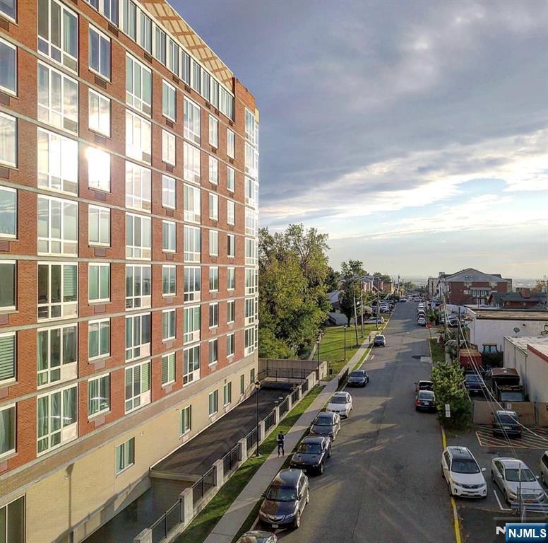 800 12th Street 302