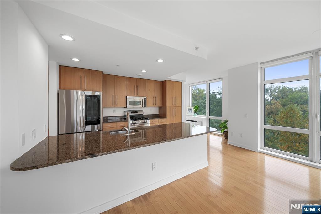 800 12th Street 302