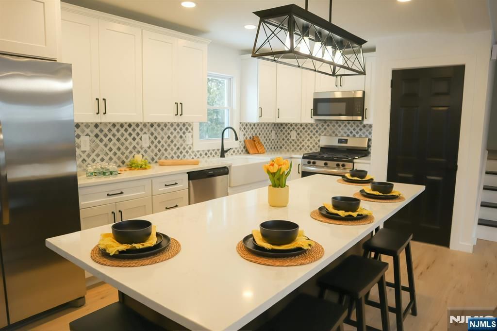 Photo of 78 Poplar Avenue, Little Ferry, NJ 07643 (MLS # 26006520)