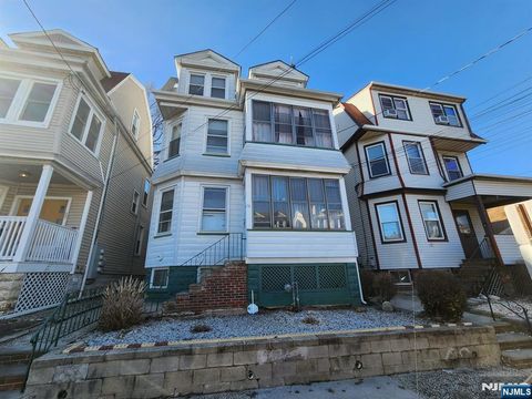 31 Union Place North Arlington NJ 07031