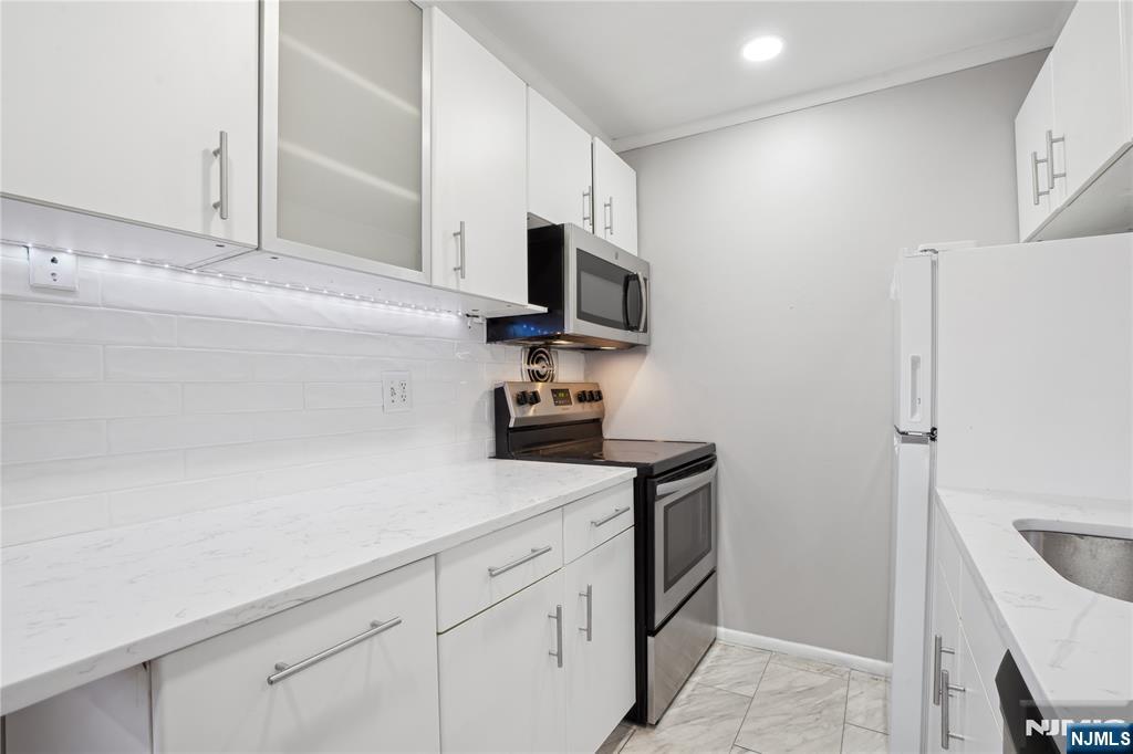 56 68th Street 7