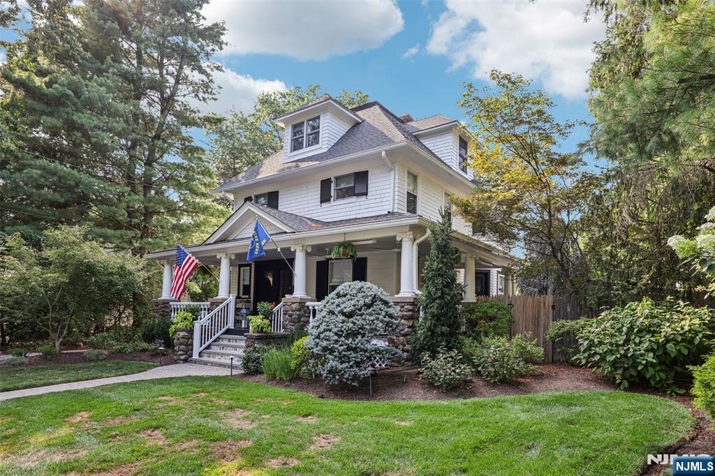 44 Washington Place