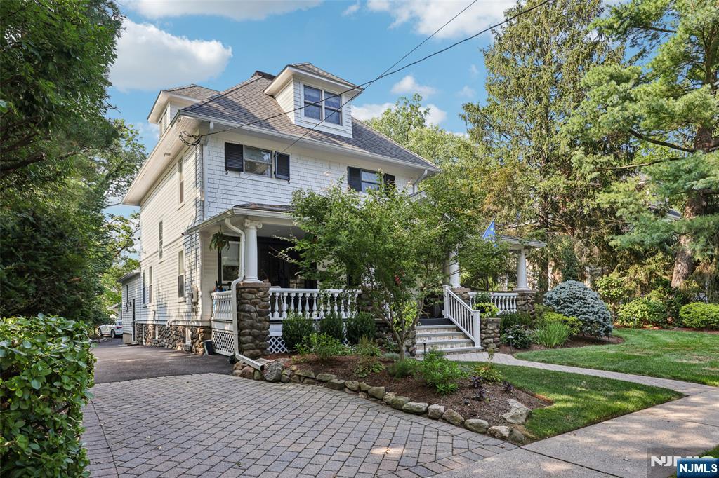 44 Washington Place