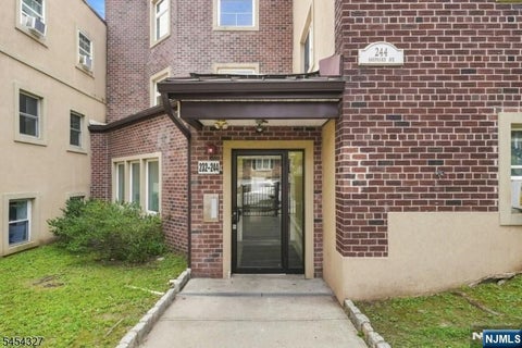 Photo of 232 Shephard AVE #B6, Newark, NJ 07112 (MLS # 26031063)
