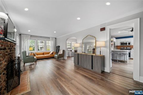 243 Jefferson Avenue Cresskill NJ 07626