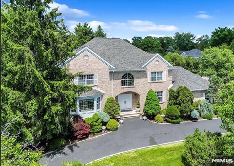 Photo of 163 Rutherford Road, Mahwah, NJ 07430 (MLS # 26019816)