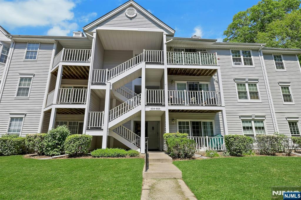 601 Lilac Lane