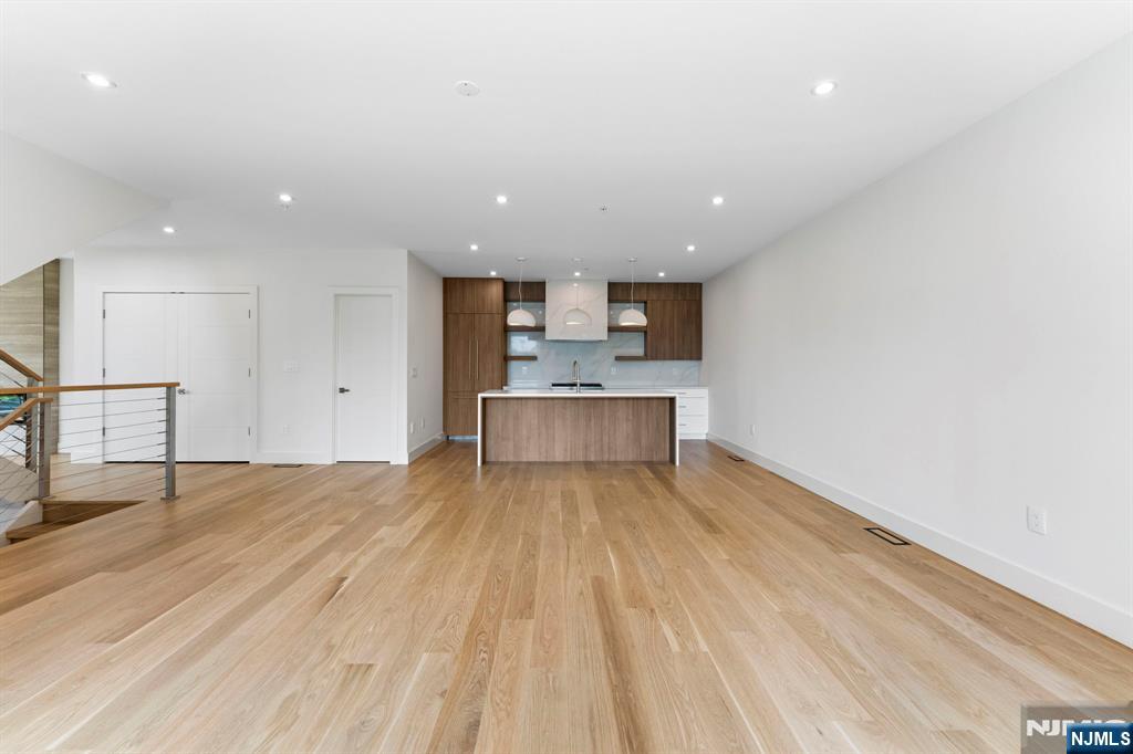 135 Old Palisade Road B