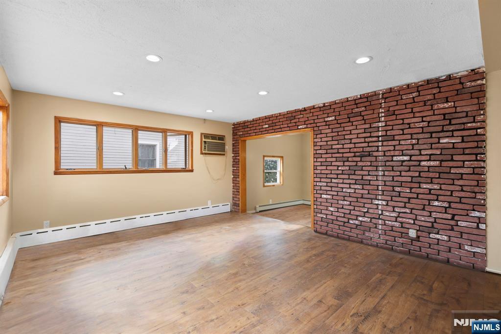439 Cliff Street